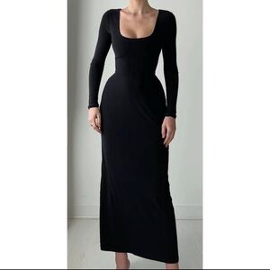 AYM Black Square Neck Walter Reversible Maxi Dress